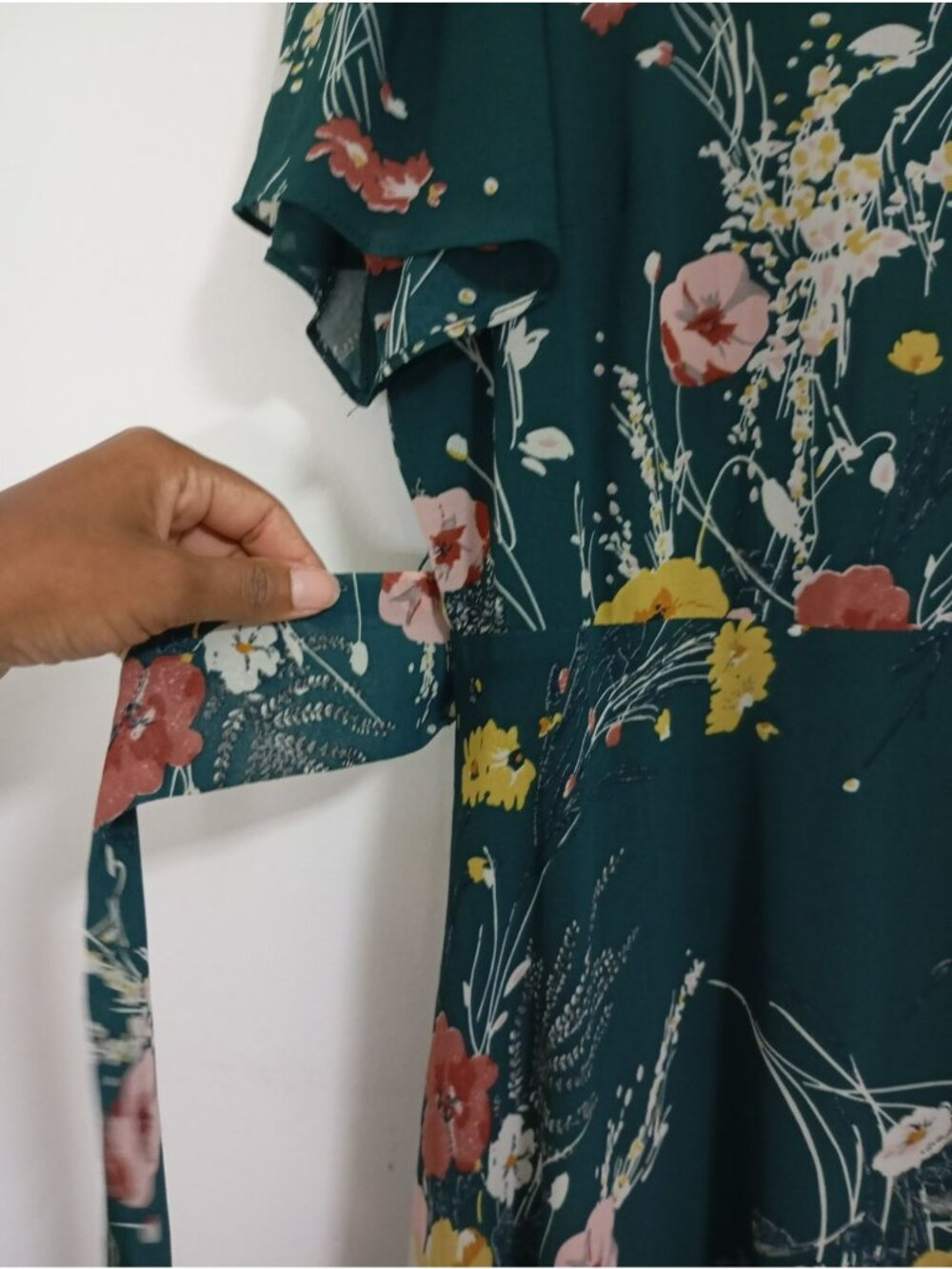 Baltic Born Green Floral Maxi Dress With Short Flutter Sleeve & Tie Waist Size L - Picture 6 of 15